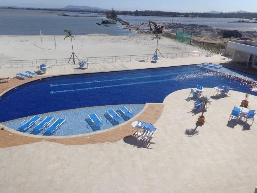 Flat com praia privativa e lazer total em Arraial Arraial do Cabo Esterno foto